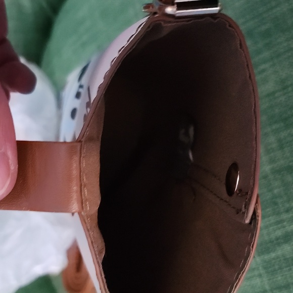 Disney Mickey Mouse Crossbody Bag - Picture 4 of 5